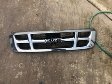 Isuzu Rodeo denver chrome grill  2002 - 06 damaged grille