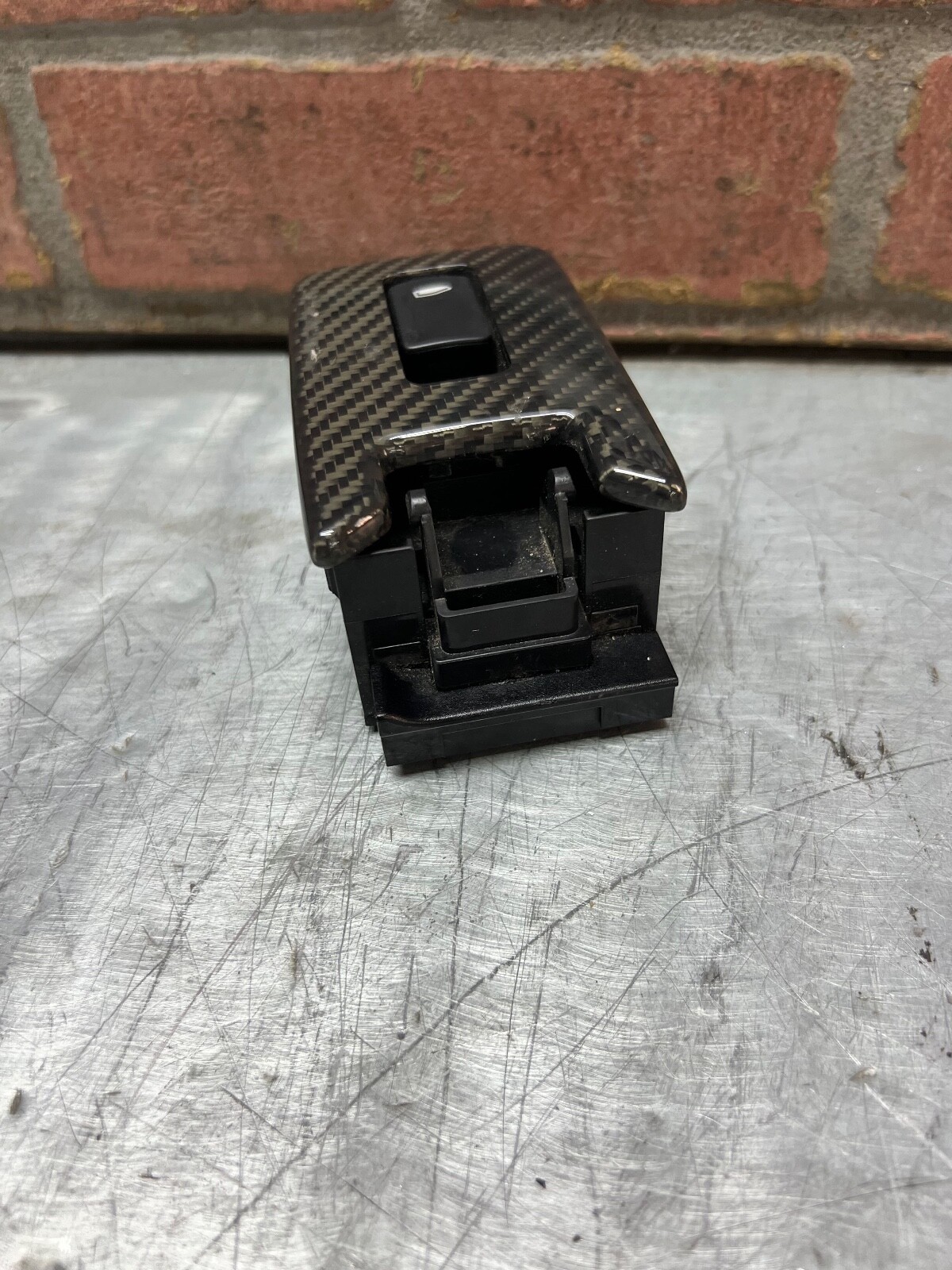 MCLAREN 650S DOOR WINDOW CONTROL SWITCH CARBON FIBER OEM 11M2421CP