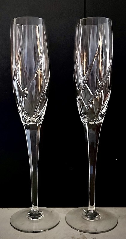 Mikasa Olympus Crystal Champagne Flutes Set of 2 Vintage Toasting Glasses Swirl