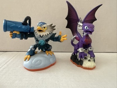 Skylanders JET Vac Blue Eagle & Cynder Figure Lot