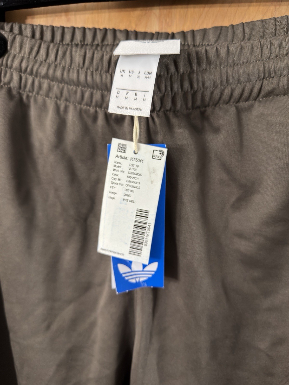 Adidas Men's Dark Olive Green Tapered Track Sweat Pants Joggers Size M NWT thumbnail 3