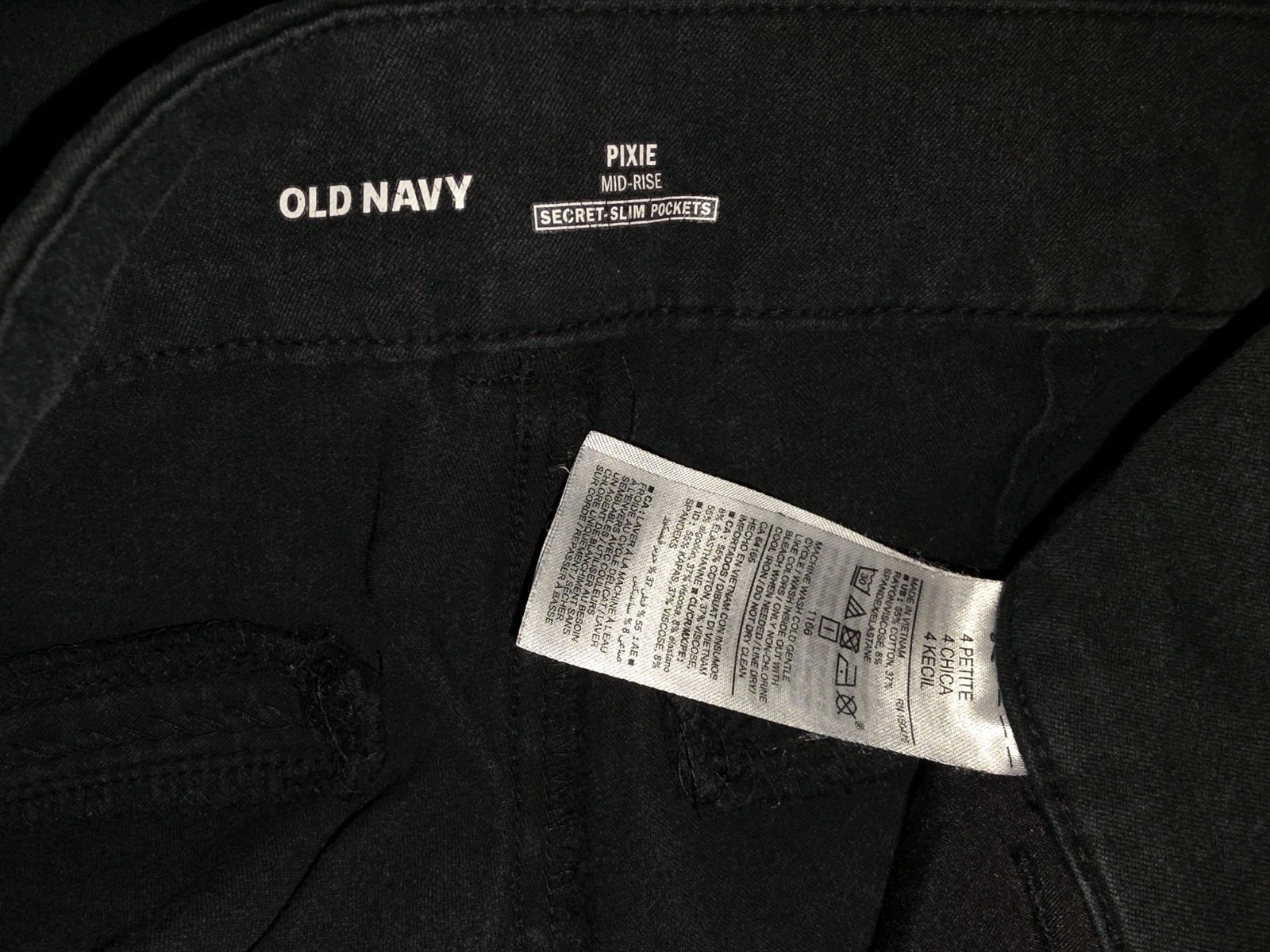 OLD NAVY Women's Solid Black Mid-Rise Pixie Skinn… - image 6