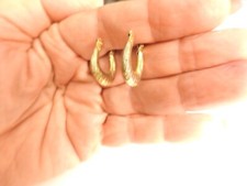 Textured Oval Gold Tone Metal Hoop Pierced Earrings Vintage