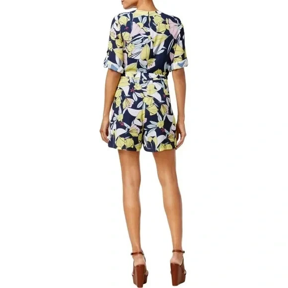 MAISON JULES - HERMOSO MAMELUCO CON CINTURÓN CUELLO EN V ENVOLVENTE FLORAL AMARILLO MARINO - TALLA L Foto 4 de 4