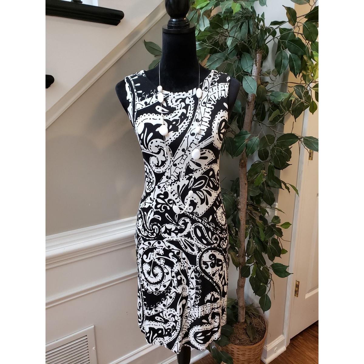 ann taylor loft fall dresses Ann Taylor LOFT Navy Floral Embroidered Long Sleeve Dress – SilkRoll