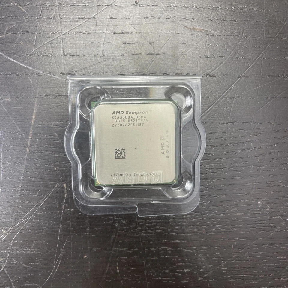 AMD Sempron 3000+ 1.8 GHz (730143753104) Processor Socket 754 - Image 4 of 4