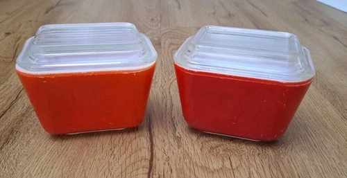 Lot Of 2 Vintage Pyrex Red Refrigerator Dish 501 With Lids