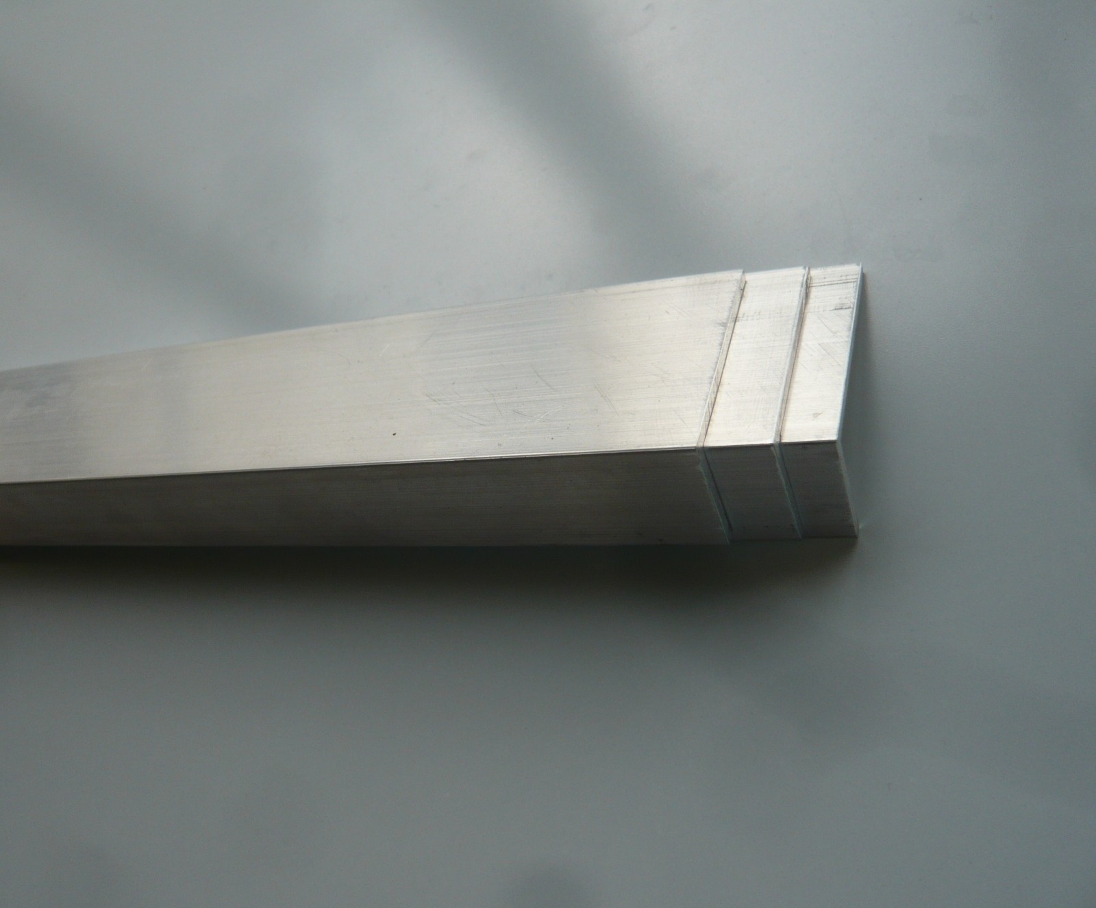 Cornière aluminium 40x20mm lot de 3 profilés de 1m pour finitions