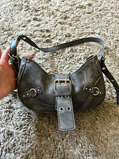 Damen Schultertasche Halbmond klein grau Kuns...