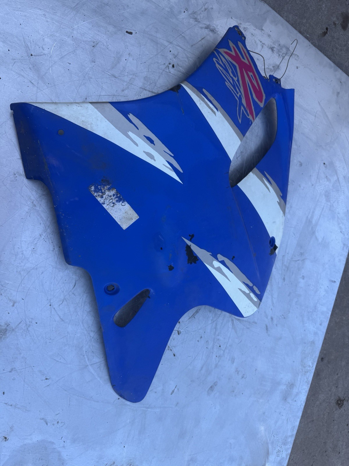 Suzuki GSXR1100 GSXR 1100 GSX-R Left Side Panel Cover Cowl 94481-17E0 Fairing