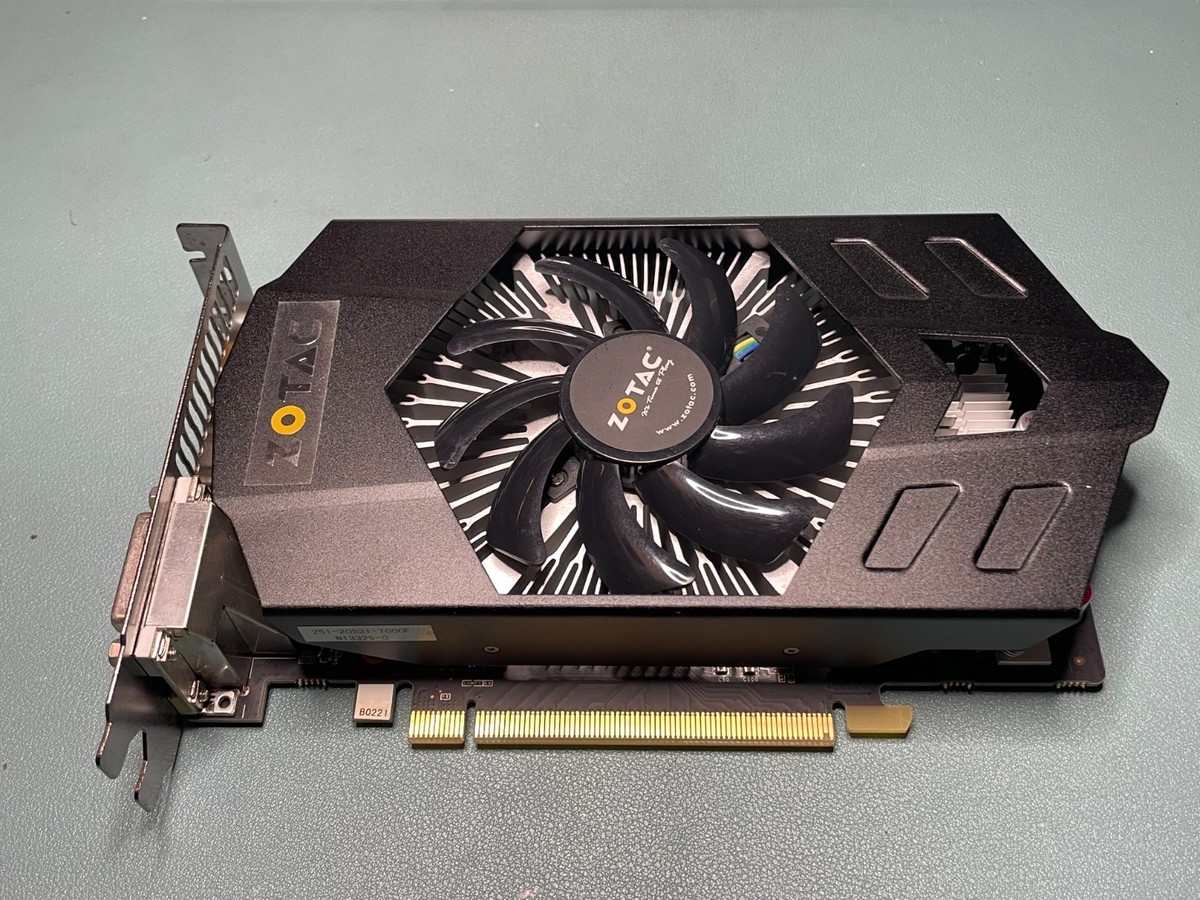 Zotac GTX660 2GB 192Bit GDDR5 Graphics Video Card HDMI 2x DVI for