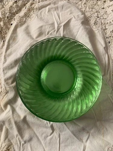 10 Vintage Green Depression Glass Dessert Plates
