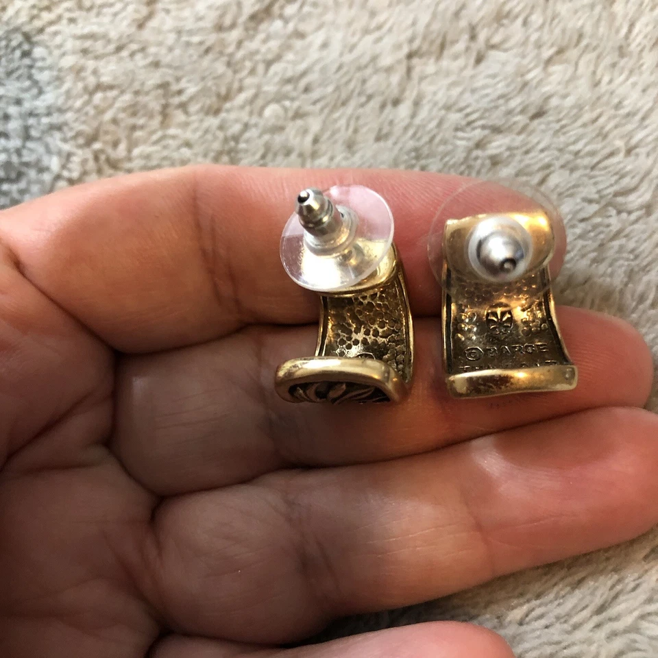 BARSE 雕刻叶子青铜短环状耳环泰国 — 第 3/4 张图片