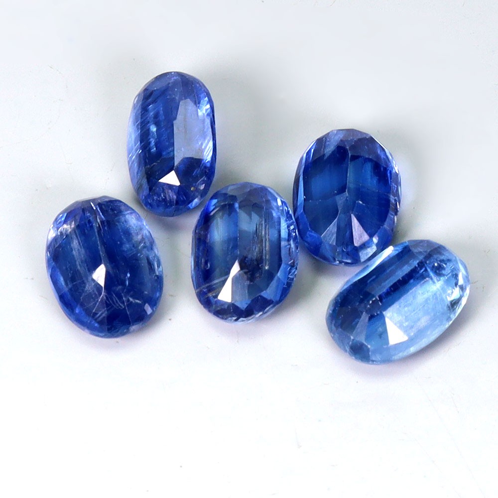 Rare Kyanite Bleue Naturelle Du Népal – 7 X 5 Mm – 0.96 Ct – Pierre Fine Non Traitée