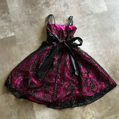 princess diaries 1 dress Mia's Outfits from The Princess Diaries, Part 1. Which ones your favourite? Follow my backup @rettrolust The Princess Diaries 2001 Romance/Comedy 1h 55m #theprincessdiaries #movie #movies #moviequotes #