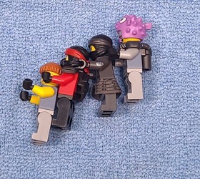LEGO Ninjago 70611 Water Strider NEAR COMPLETE + ALL FIGURES READ DESCRIPTION