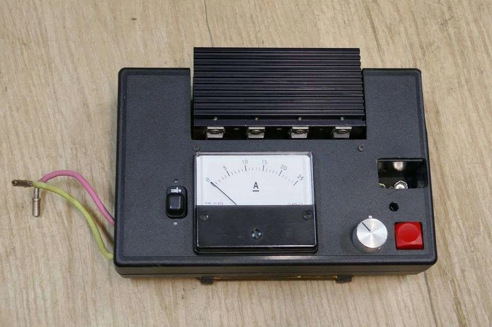 RC Vintage Entlade / Ladestationen für RC Car Akkus - Bild 4 von 4