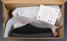 Size US 6 UGG Women  s Tasman II Black Suede Slipper, Style  W/1174470