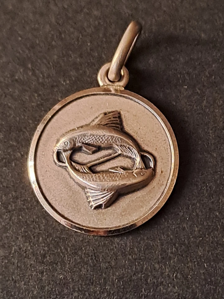 Medaglia Unoaerre Argento 800 Segno Zodiacale Pesci Astrologia Vintage Anni 70 - Immagine 2 di 4
