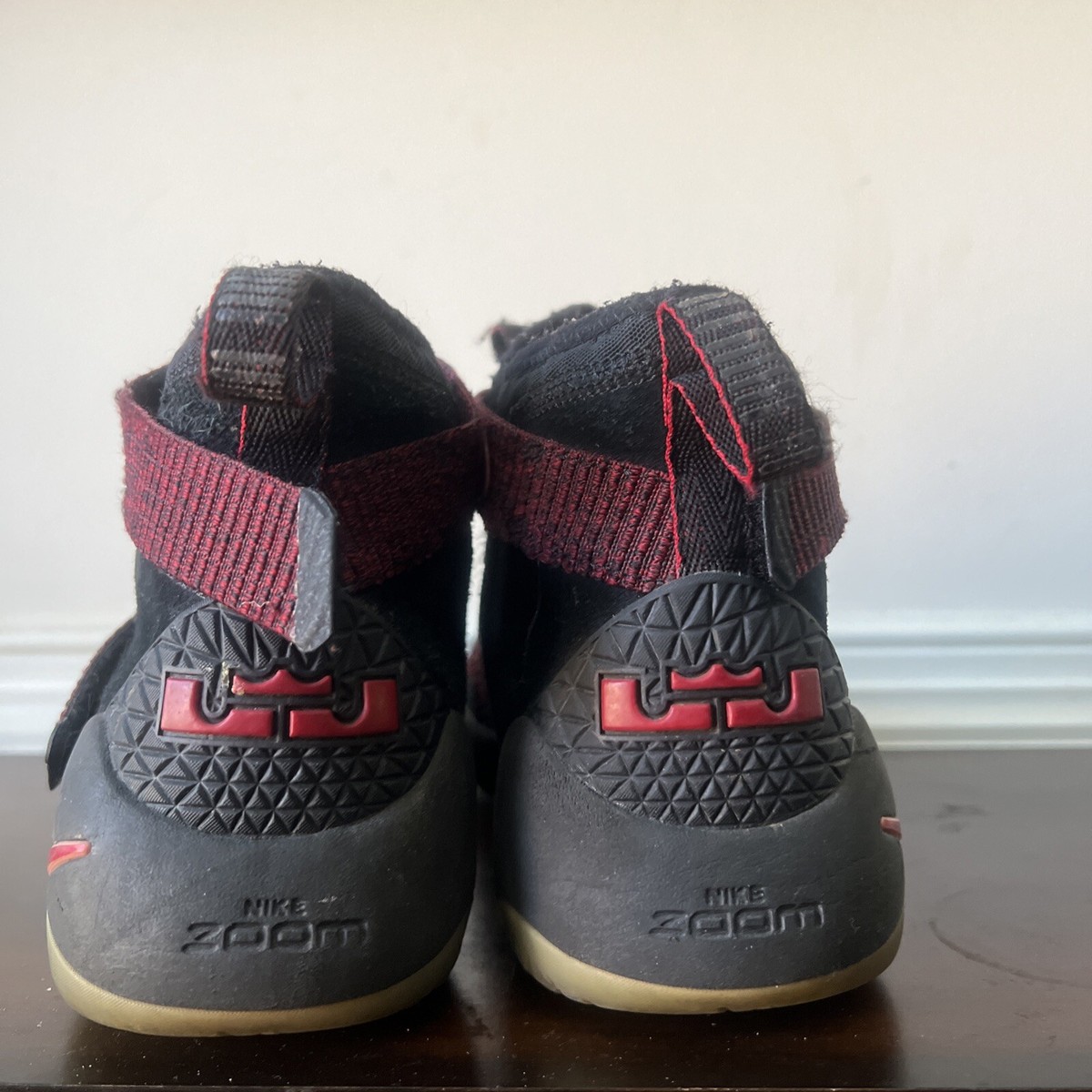 lebron soldier 11 red stardust