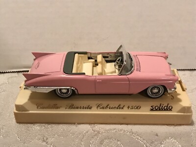 【フランス製】solido Cadillac Birrita Cabriolet Solido 1/43 1957 Cadillac Biarritz Eldorado Pink #4500 Diecast