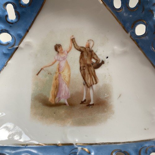 2 VINTAGE ELBOGEN CARLSBAD AUSTRIA PORCELAIN TIDBIT PLATES - Picture 6 of 7