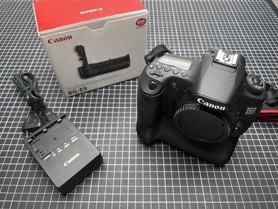 Canon EOS 60D Body, Grip   SHUTTER COUNT 9.500, DSLR Camera Body, Digital Camera