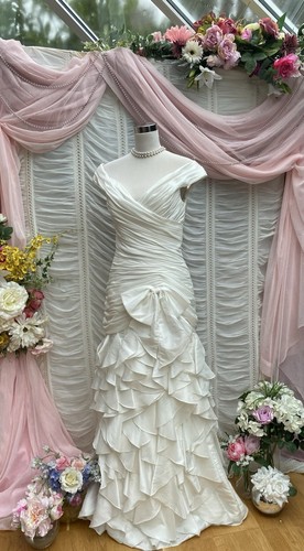 Forever Yours Bride/Bridesmaids Wedding Gown Ivory Size 10 UK - Picture 1 of 12