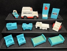 Vintage Fisher-Price Little People Children’s Hospital #931 Lot Rare 12 Pieces