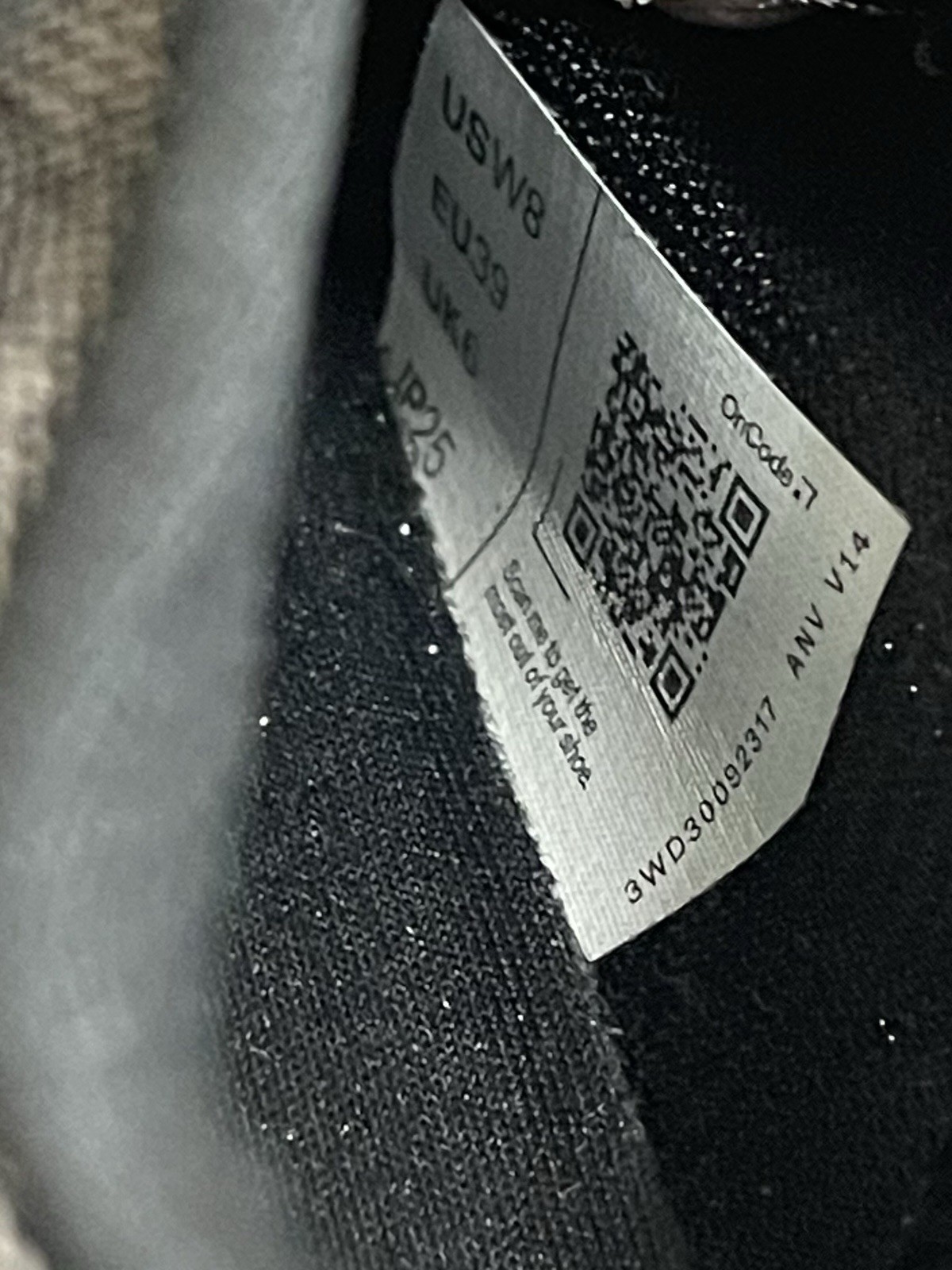 On Cloud Eclipse Running Shoes Dark Gray Sand Tan… - image 8