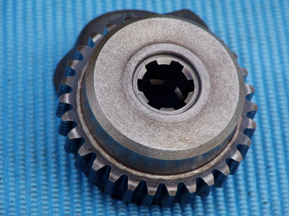 Piñón de accionamiento primario y embrague de arranque Honda CB350 F & F1 72-74 Foto 2 de 4