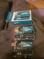 ARDUINO Uno R3 (New Boxed) + USB cable type A/B + Breadboard