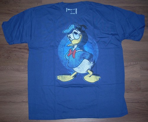 DONALD DUCK Spotlight Tee T-Shirt Men's LARGE Disney Store Navy NEW Open Bag - Picture 2 of 6
