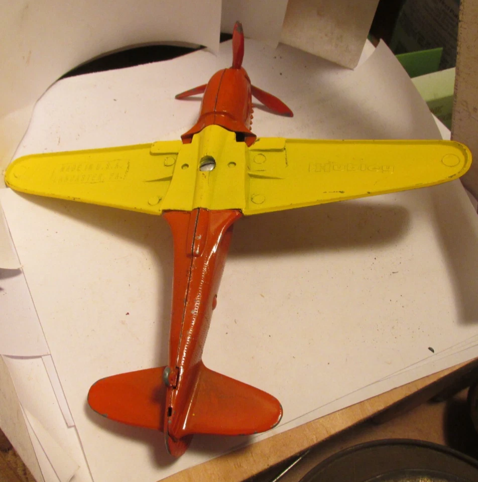 vintage metal Hubley P-40 jet airplane orange & yellow very nice 7 1/2" lg - Image 3 of 3