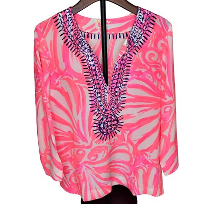 Lilly Pulitzer Top M 100% Silk Tunic Chic Boho Festival Graphic Pink Blue Print