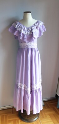 Langes Sommerkleid Vintage Romantik Rüschen Spitze Parma Lavendel 1970 Gr. 36  