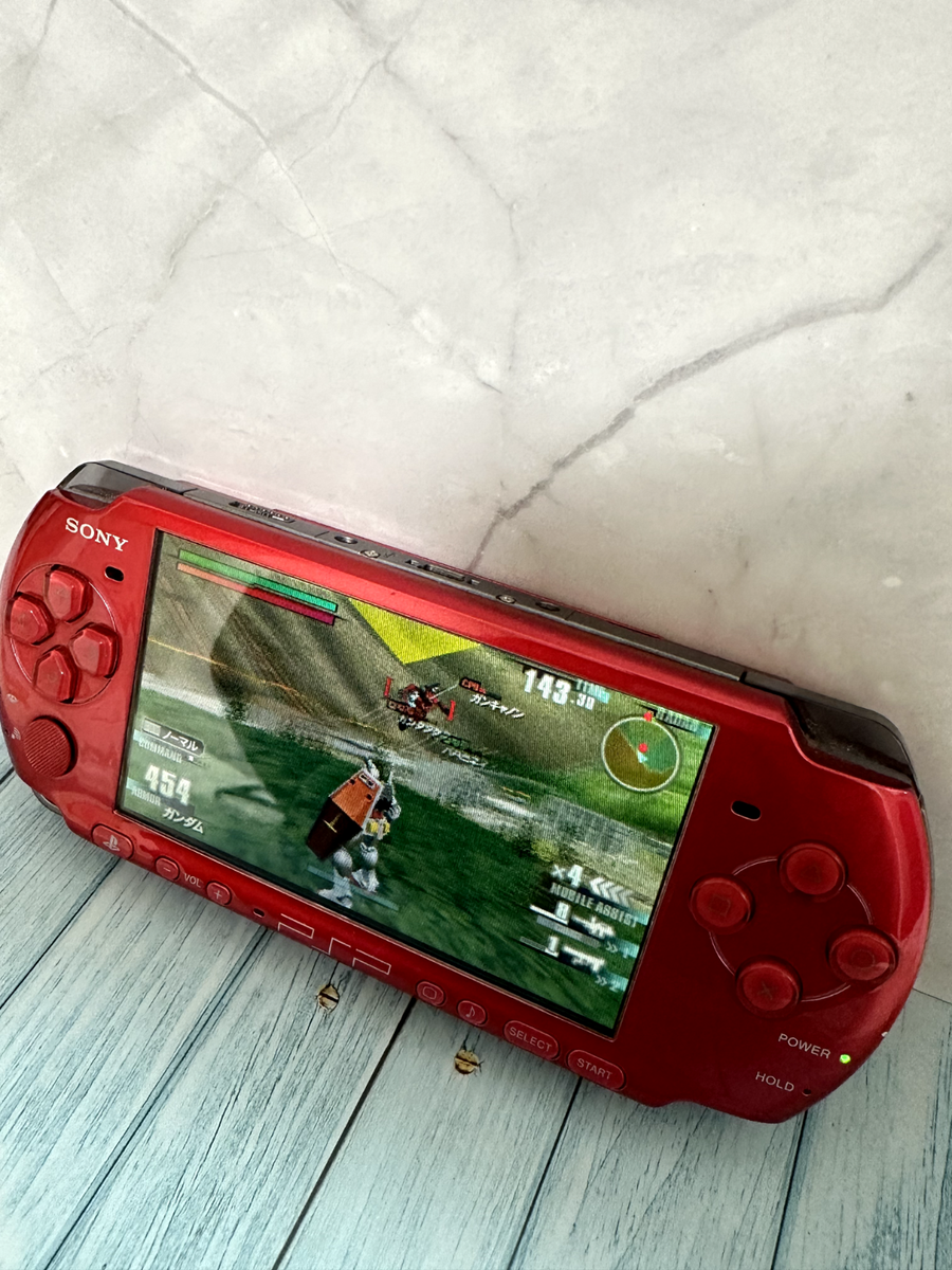 【良品 】PSP3000 本体 レッド  モンスターハンター ガンダム セット SONY PSP-3000 レッド 本体 ソフトセット｜Yahoo!フリマ（旧