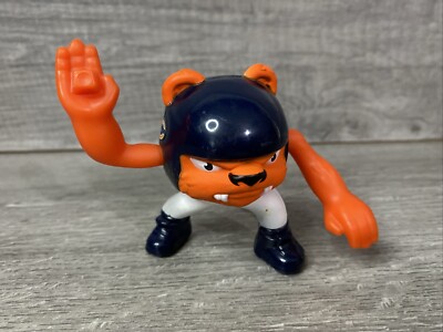 NFL Rush Zone Rusher Chicago Bears Football Action Figure  2013  McDonalds Toy