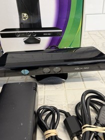 Microsoft Xbox 360 S Gaming Console & Kinect Black No Games Blu Controller READ!