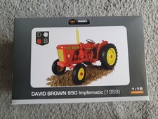 Universal Hobbies UH4997 David Brown 950 Implematic 1959 1:16 Diecast Tractor