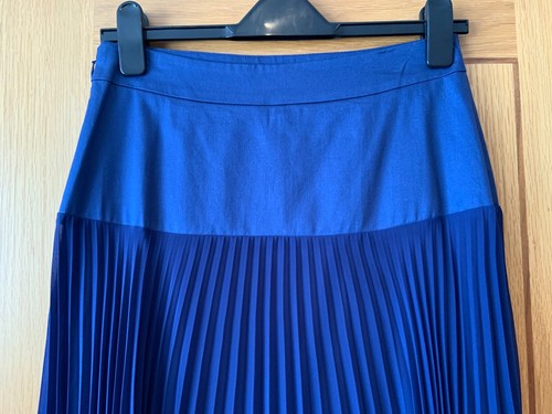 REISS Navy Blue Presley Pleated Midi Skirt UK 8 Elegant Lined Occasions Designer - Picture 8 of 15