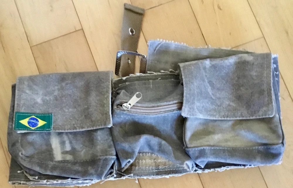 weist belt bag dark canvas