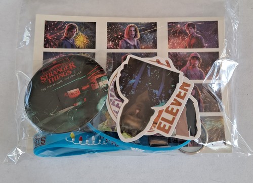 Stranger Things Grab Bag- Pin Button, Bracelet, Keychain, 12 Tattoos, 4 stickers - Picture 6 of 8
