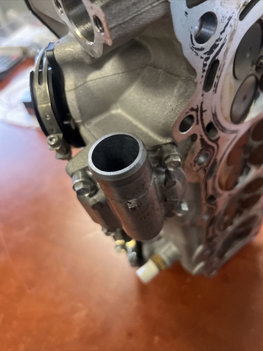 2013-2017 Kawasaki Ninja ZX6R 636 Engine Top End Cylinder 2013-2017 Kawasaki Ninja ZX6R 636 Engine Top End Cylinder