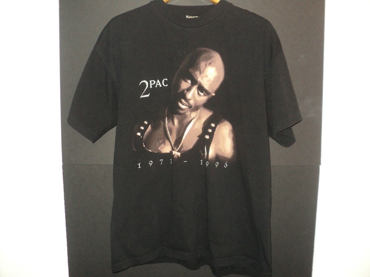 Vintage 2PAC Shakur T-Shirt Size XL Black Short Sleeves Vintage 2PAC Shakur T-Shirt Size XL Black Short Sleeves