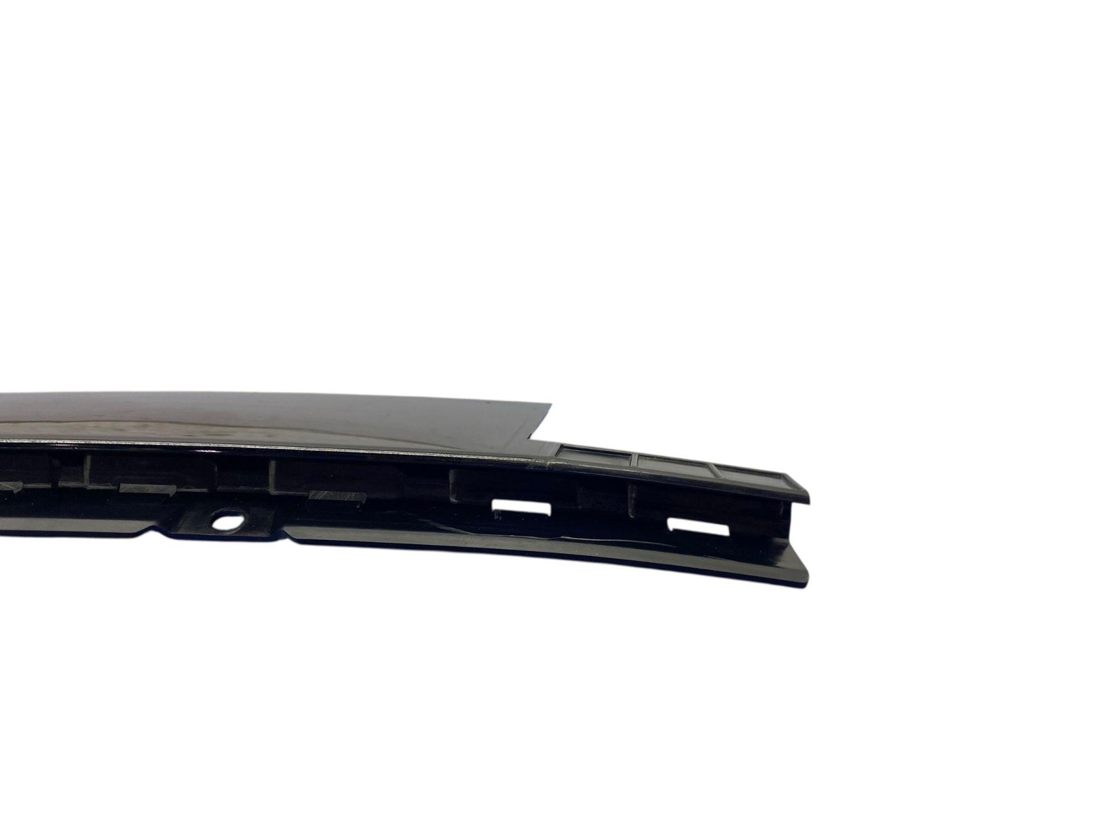 2016-2020 BENTLEY BENTAYGA REAR RIGHT B PILLAR DOOR WINDOW MOULDING | BLK *MARK*