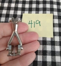 Genuine BERNINA no. 419 Old Style Tailortack Presser Foot