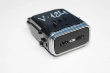 Mercedes Benz W167 Multimedia USB Charger Buchse A1678205201 Mercedes Benz W167 Multimedia USB Charger Buchse A1678205201