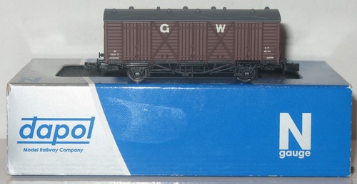 Dapol N 2F-014-002 GWR Brown Fruit D Van G W Schriftzug 2886 | Zustand: Used