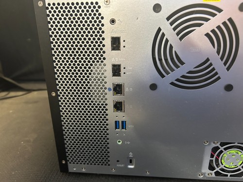 QNAP TS-1635 High-Capacity Quad-Core 16-Bay Business NAS with 2 Integrated 10GbE - Afbeelding 10 van 15